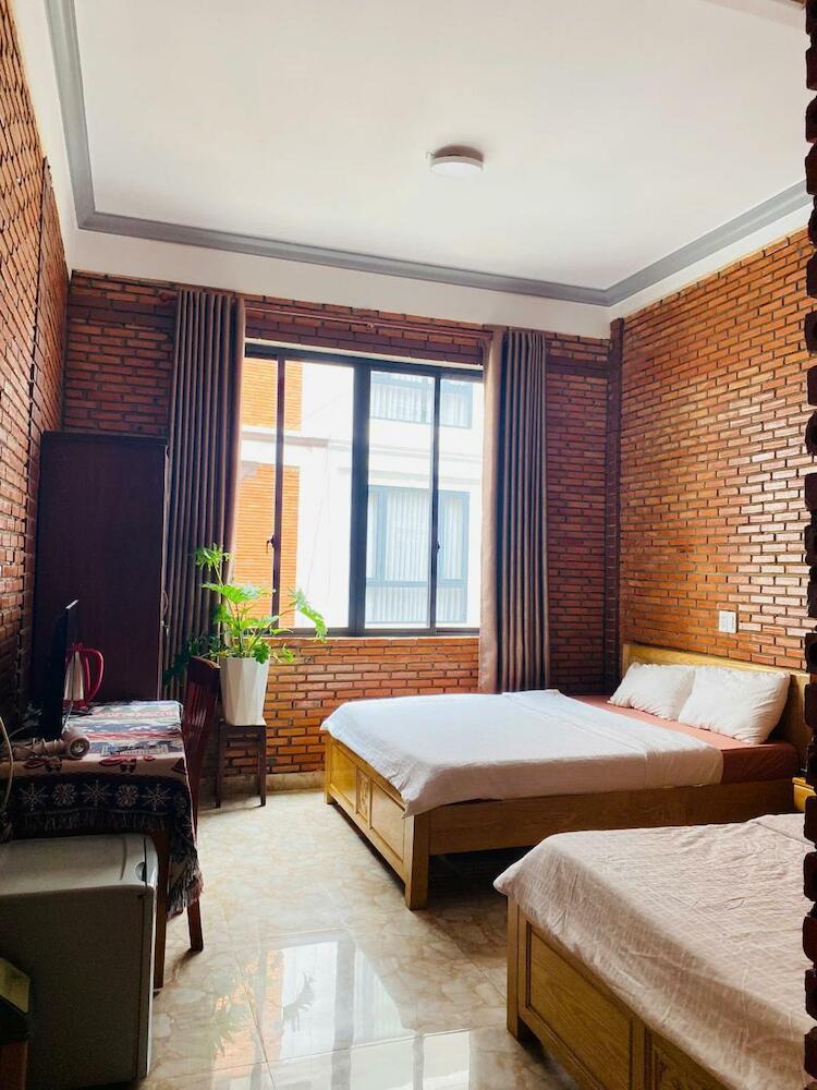 Dalat Note Hostel, Dalat