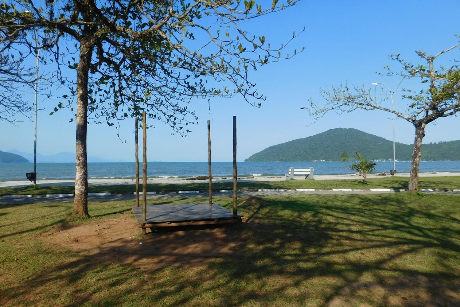Na Praia - Family Hostel & Coworking