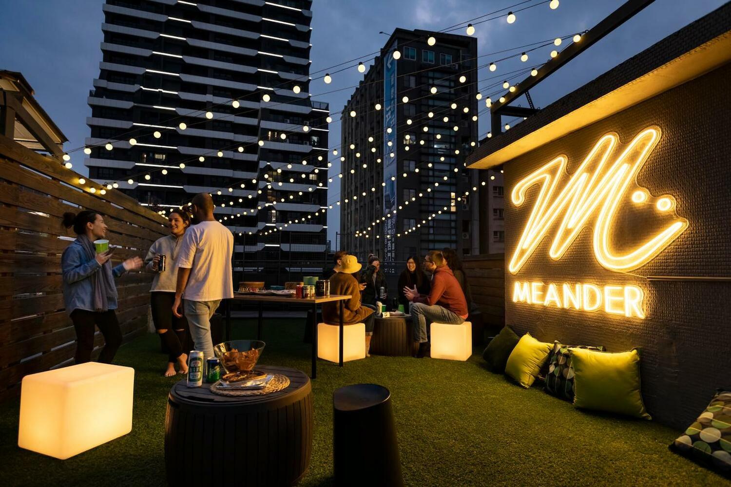 Meander Hostel