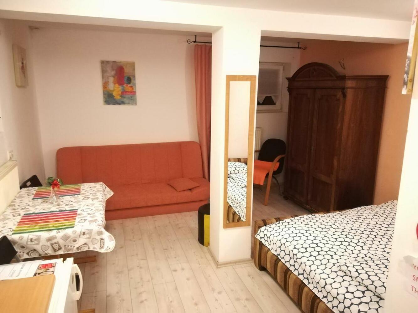Family Guesthouse GreenSLO