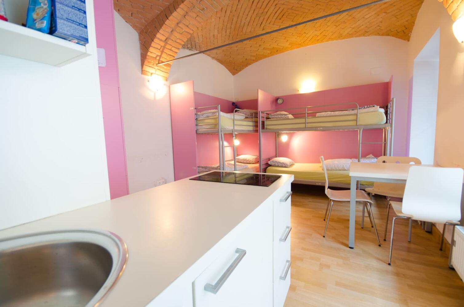 H2O Hostel, Ljubljana