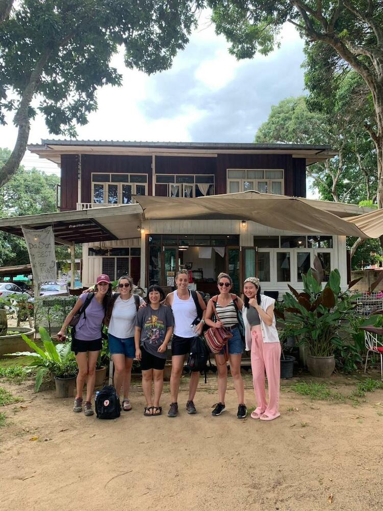 Yor Song Hostel