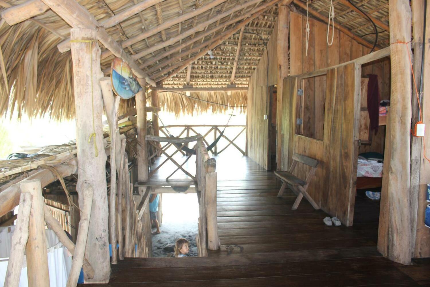 Pelicano Surf Camp, La Libertad