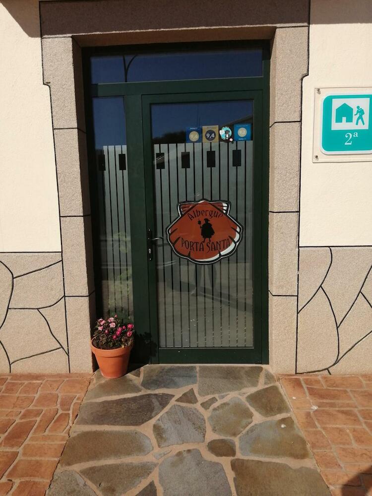 Albergue Pension Porta Santa, Lugo