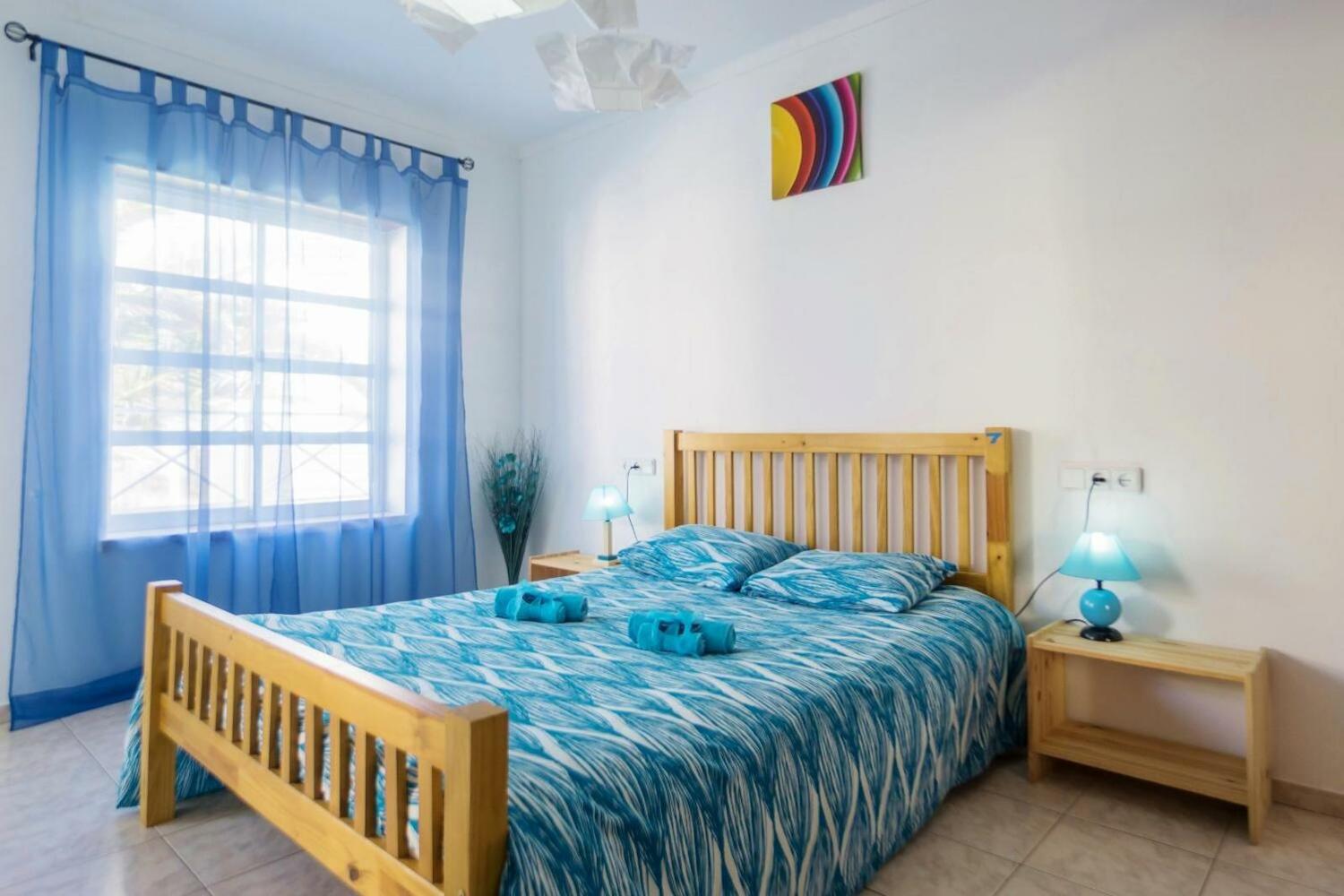H2O Surfguide Hostel, Peniche