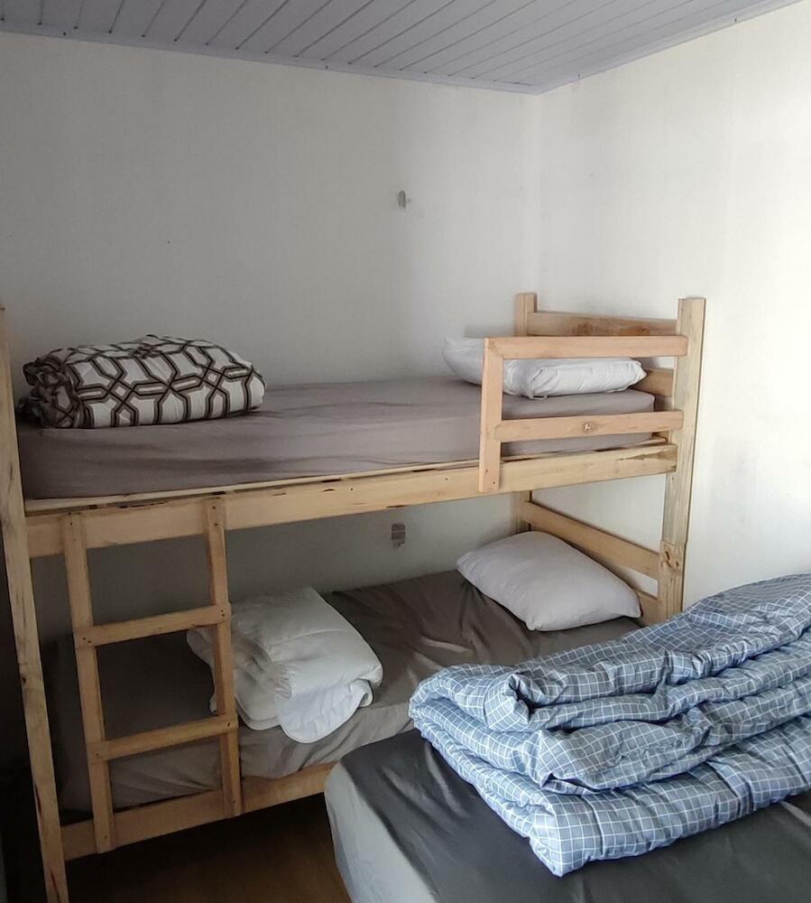 Picco Da Ilha Hostel