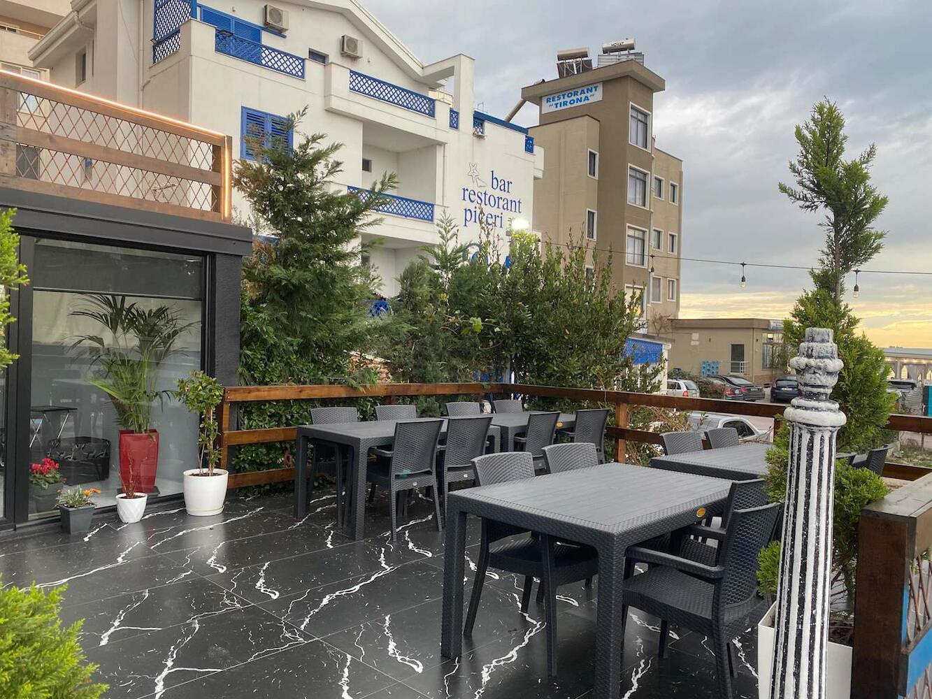 Enles Hostel, Durrës