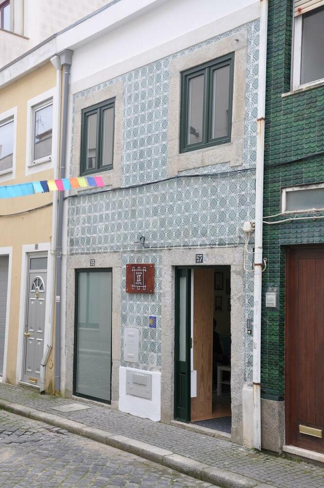 Hostel Eleven, Esposende