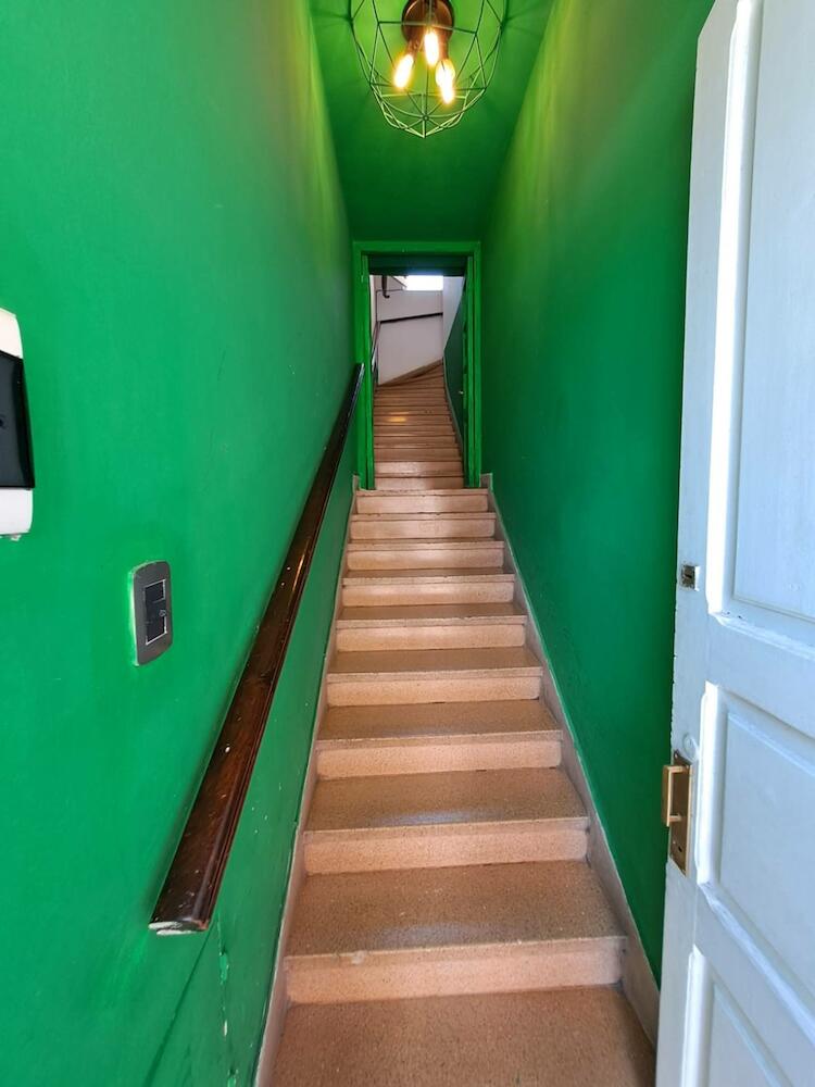 L'queen Hostel 1