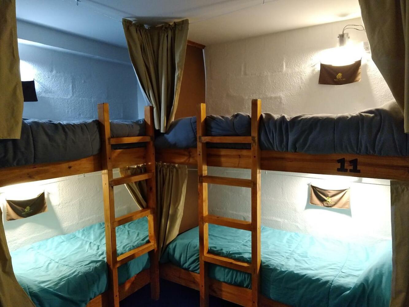 Hostel 64Bigüa B&B