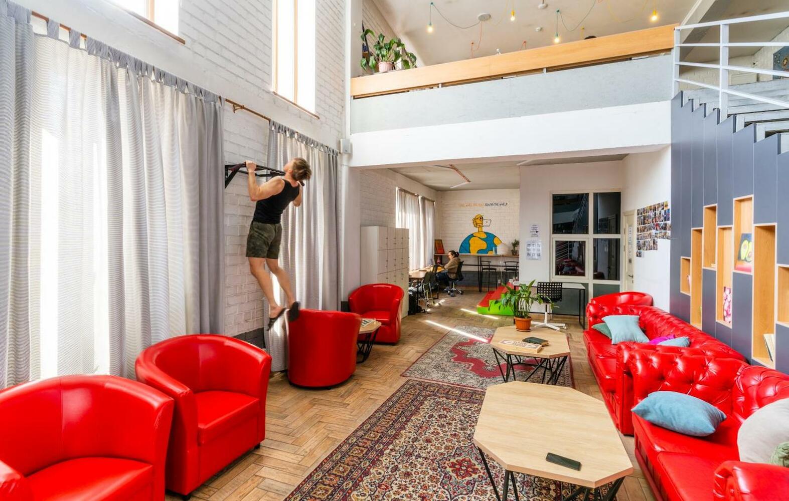ololoFreelander Hostel&Coworking