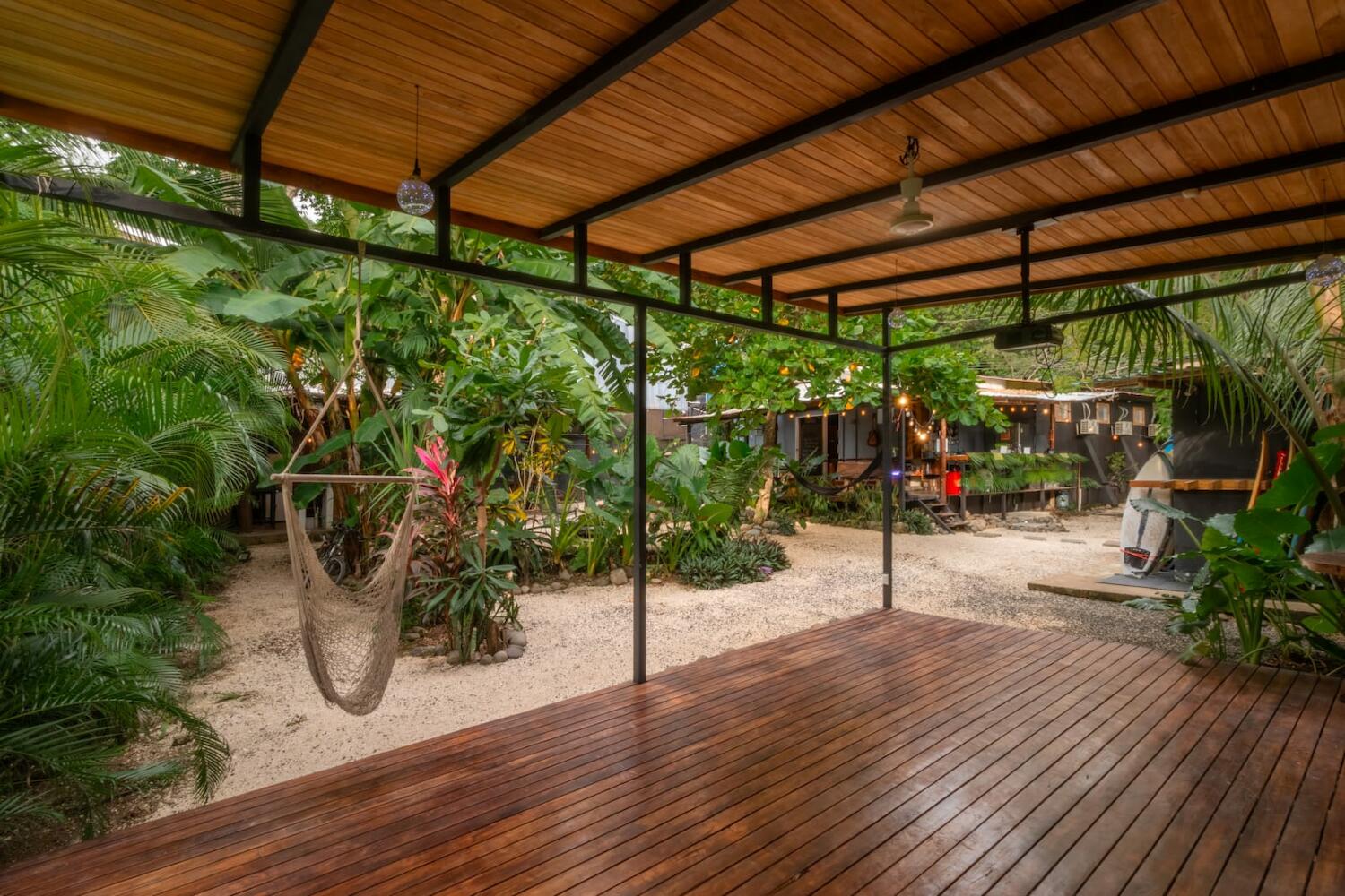 Akih Pods Hostel