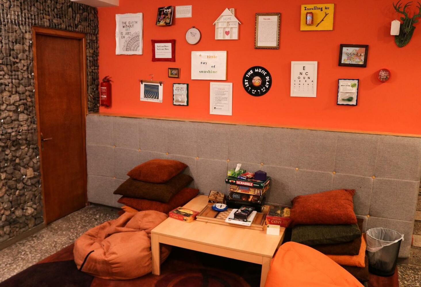 Envoy Hostel & Tours
