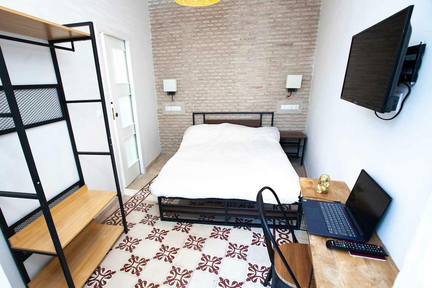 Ibarra Hostel, Seville