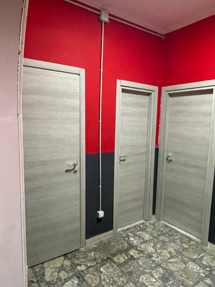 Alexander hostel