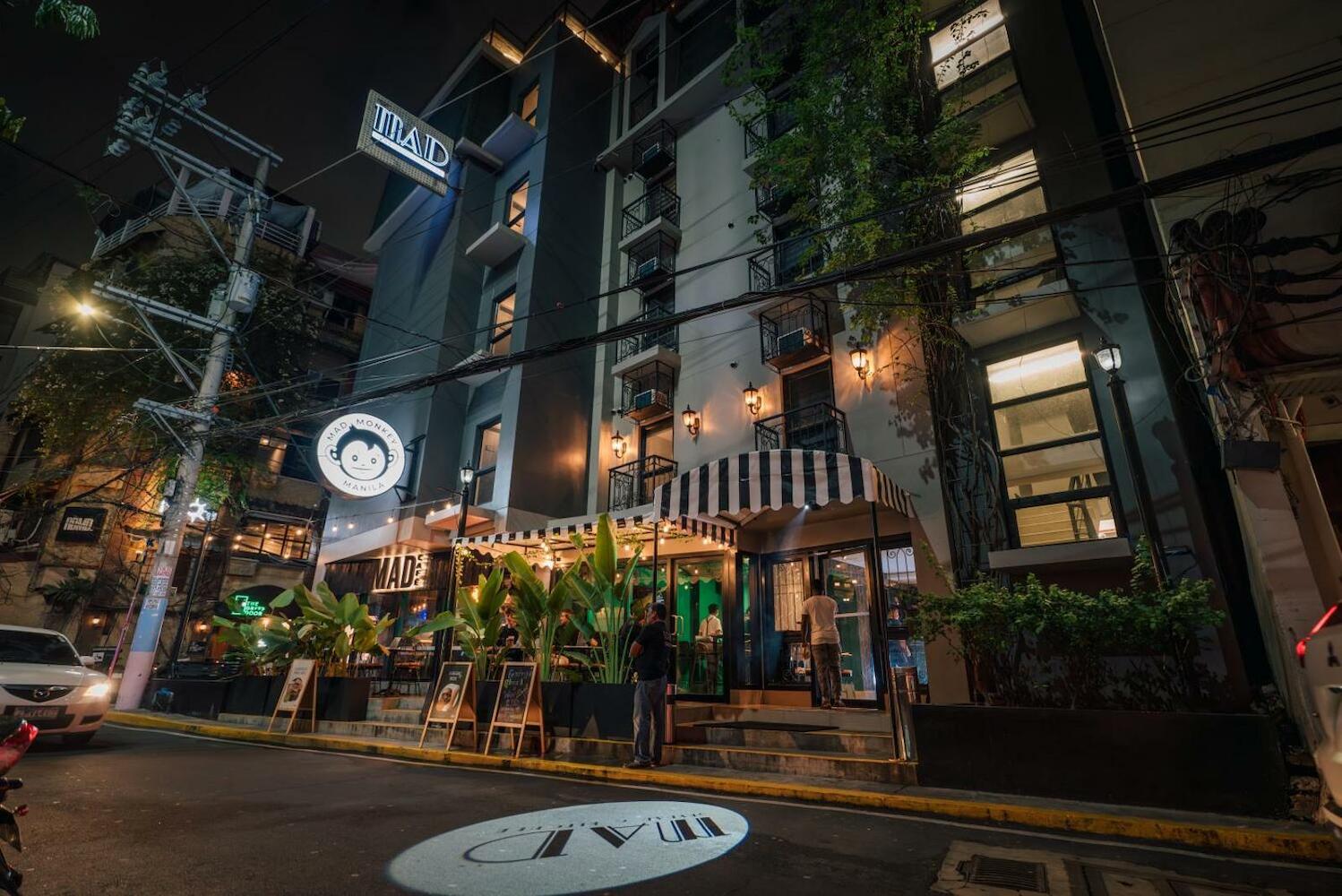Mad Monkey, Manila