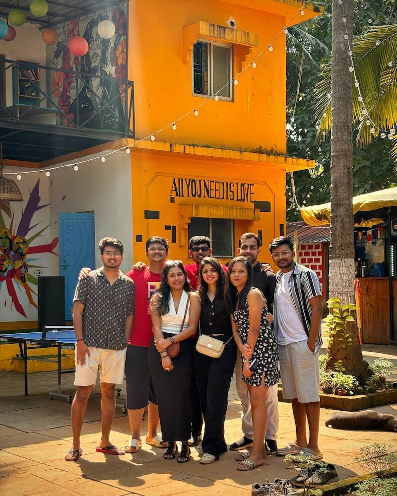 Mandala House - Dorms, Cafe & Bar