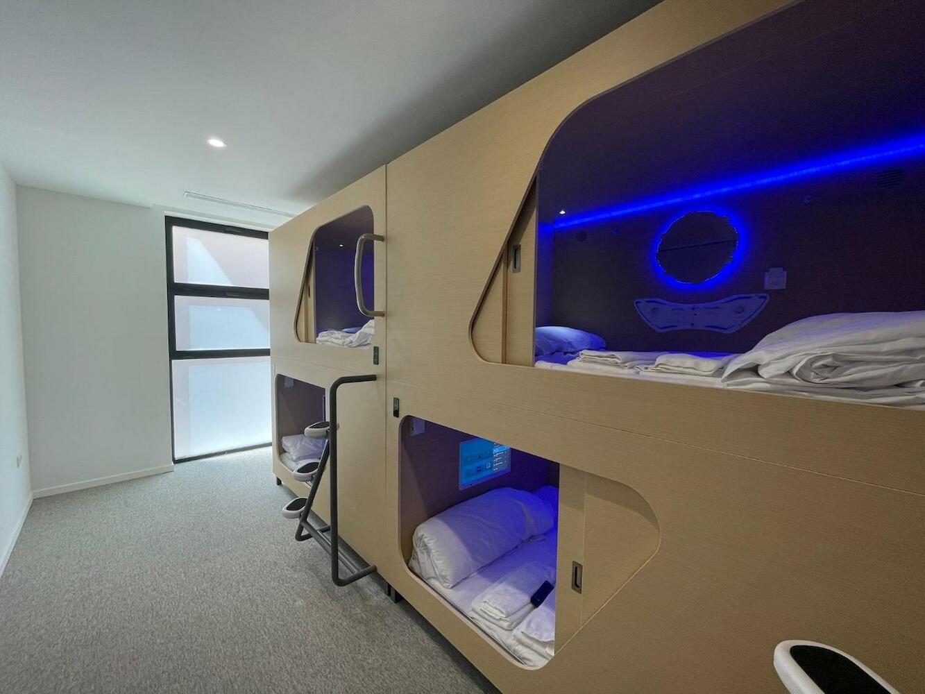 Urban Cube Hostel Sevilla