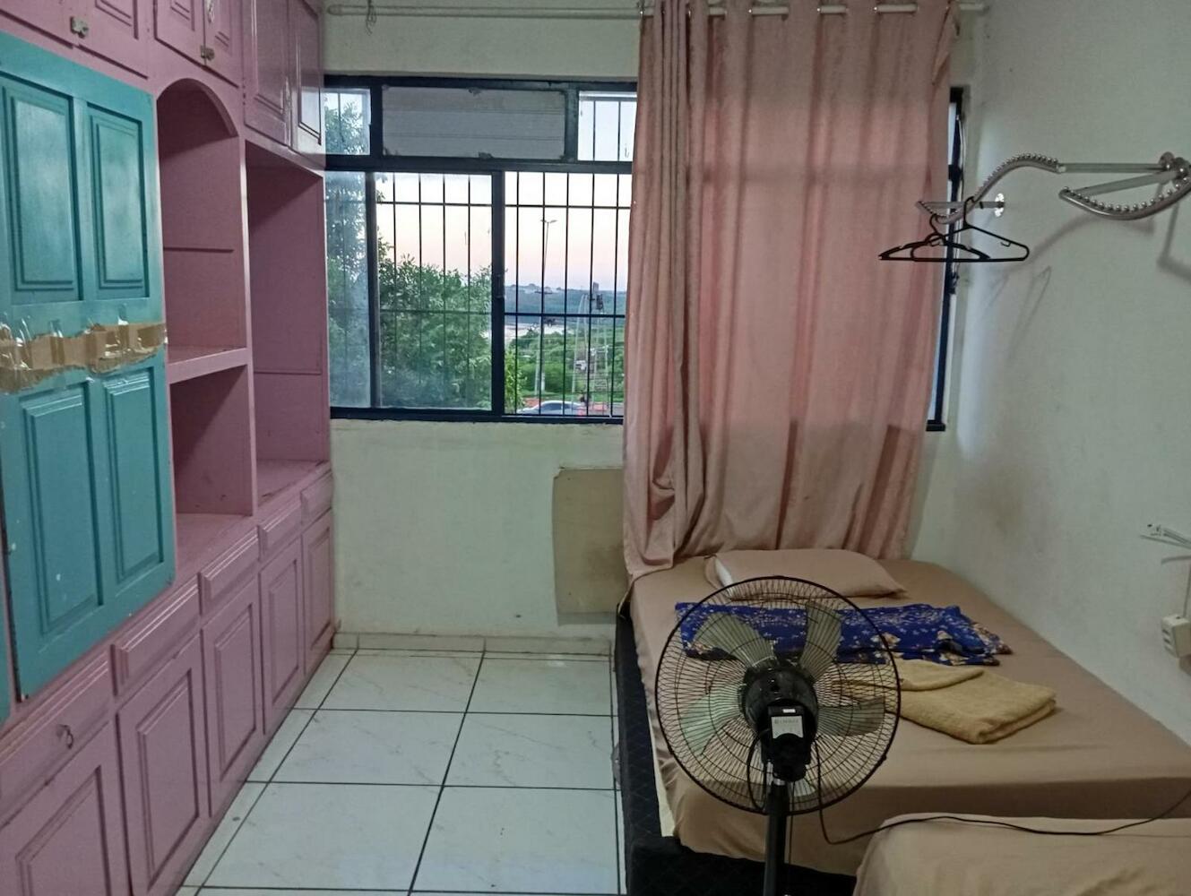 Fronteiras Hostel - Ponte Da Amizade