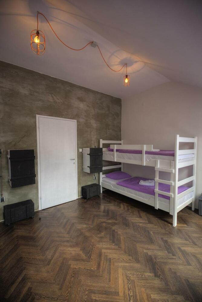 Hostel Fair & Square, Belgrade