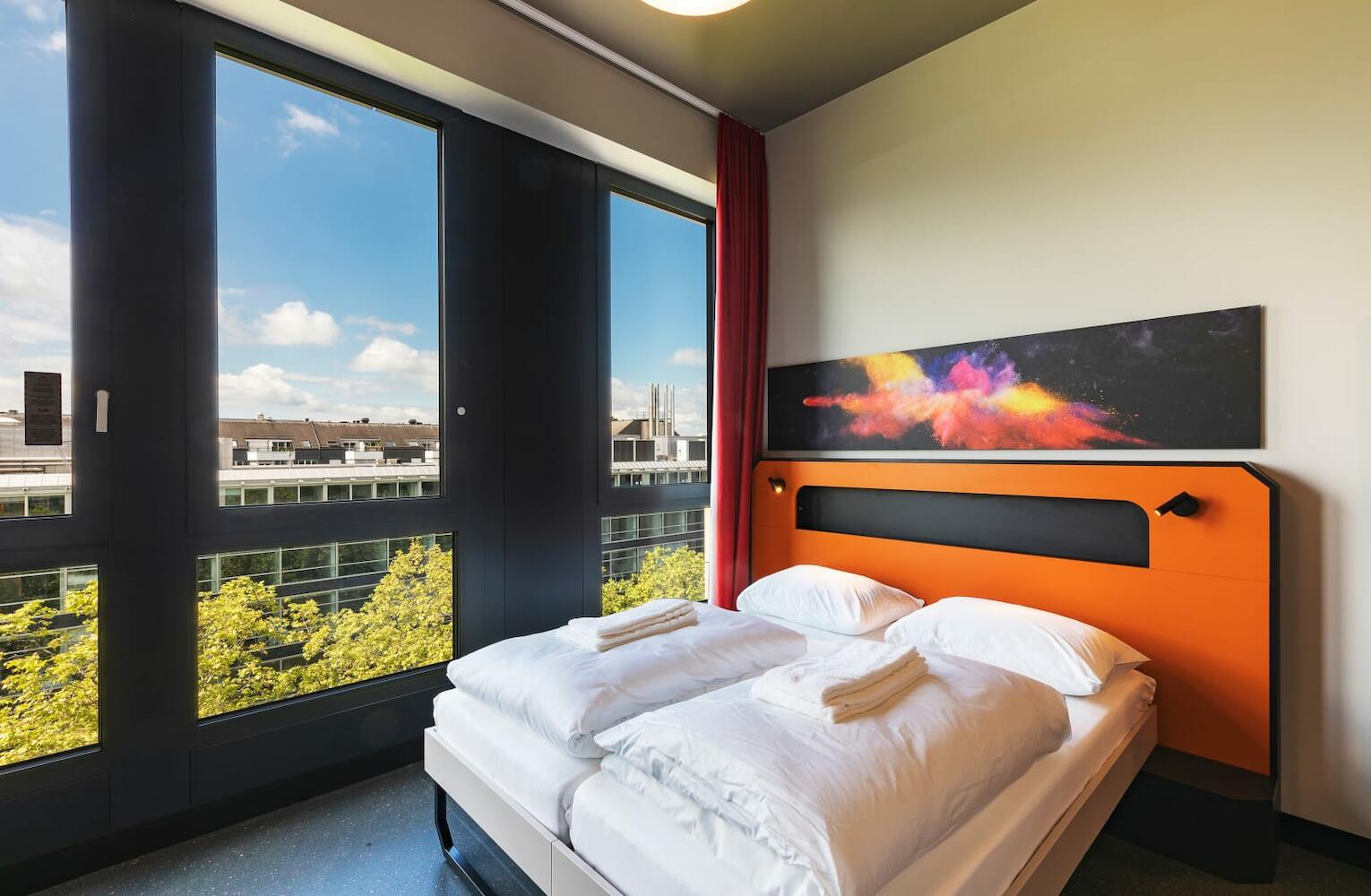 MEININGER Geneve Centre Charmilles, Geneva