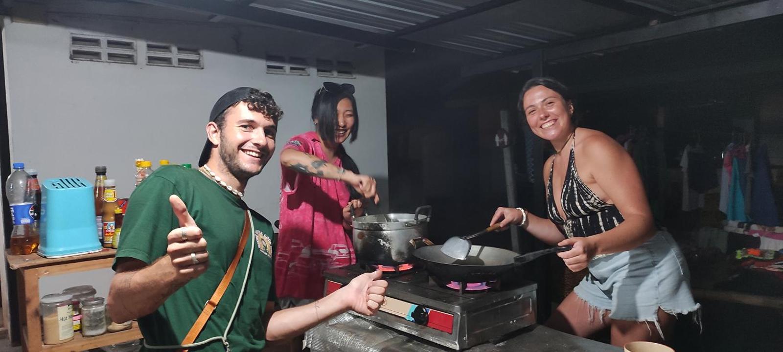 Topp Stay Hostel, Pai