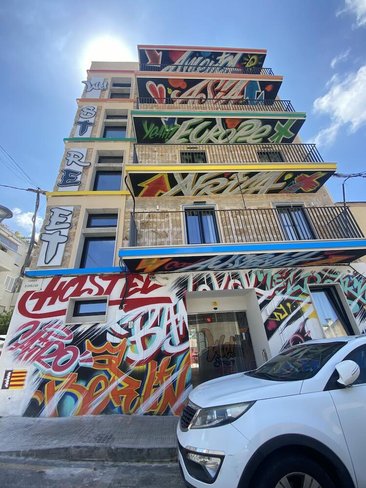 We Street Hostel - El Arenal-Albergue Turístico