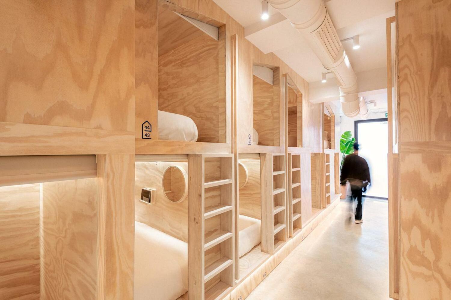 Colo Colo Hostel Valencia - Single Private Beds, Valencia