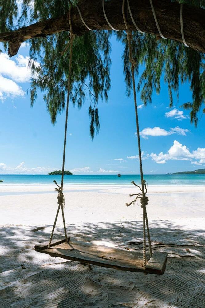 Nest Beach Club