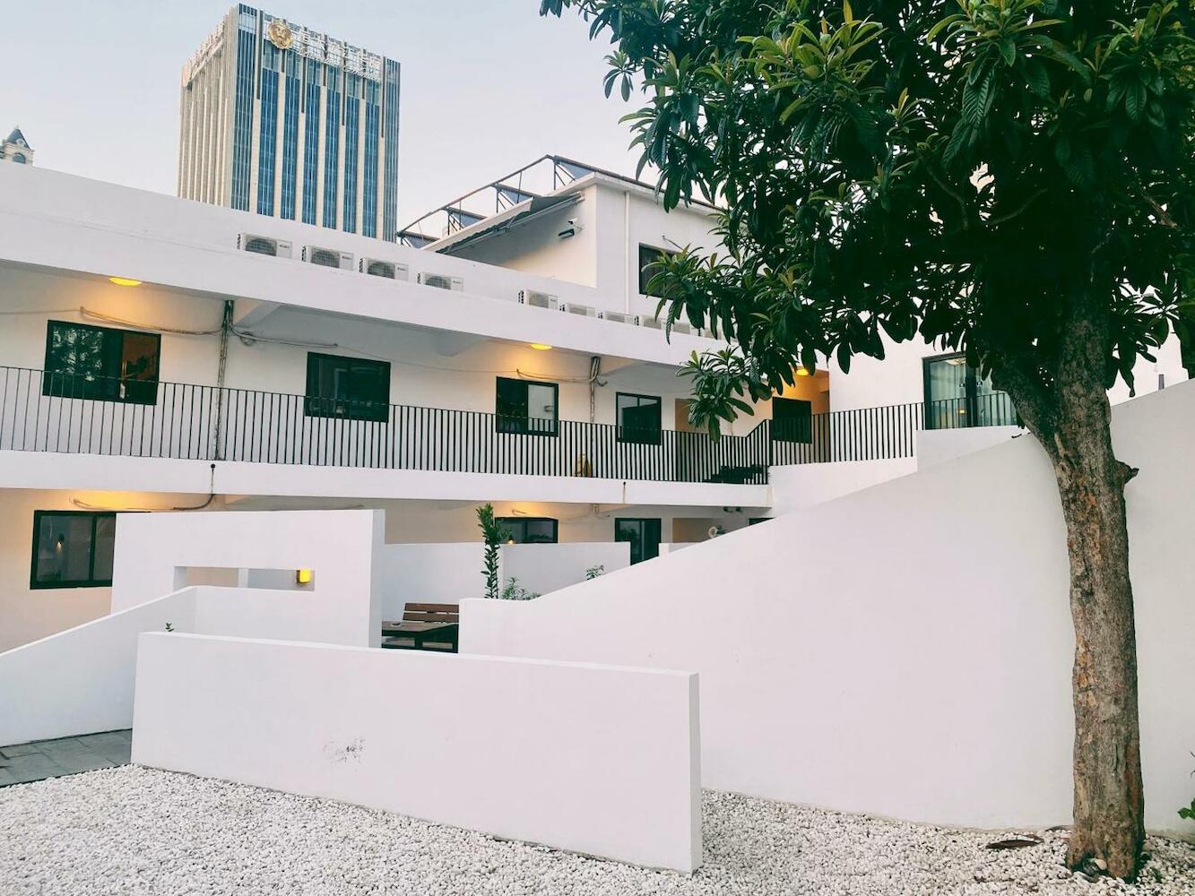 Hidden Garden International Youth Hostel -Near Oriental Pearl &Lujiazui -Garden, Shanghai