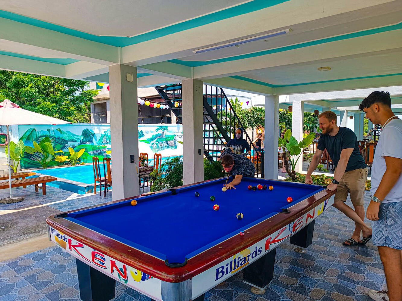 Yolo Pool Bar Villas, Phong Nha