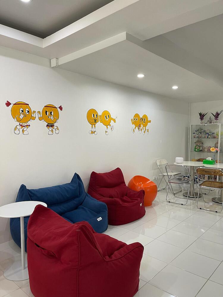 One Life Hostel
