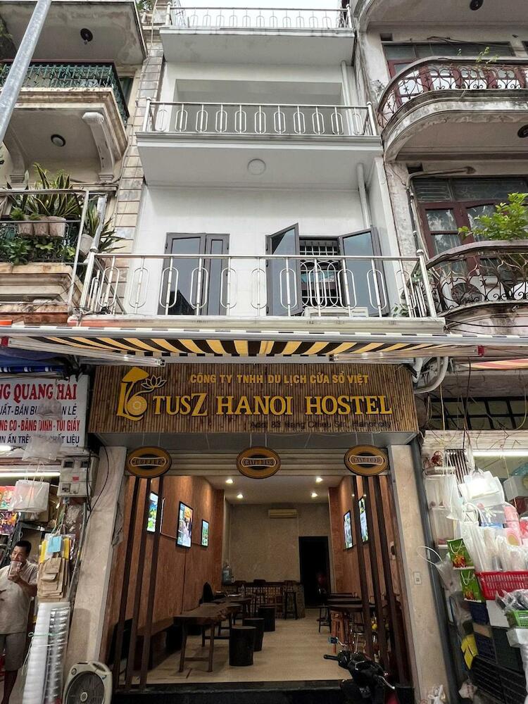 Lotuz Hanoi Hostel - Ha Giang Loop Office