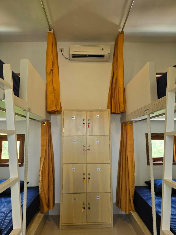 Snuggy Hostel Kuta, Kuta Lombok