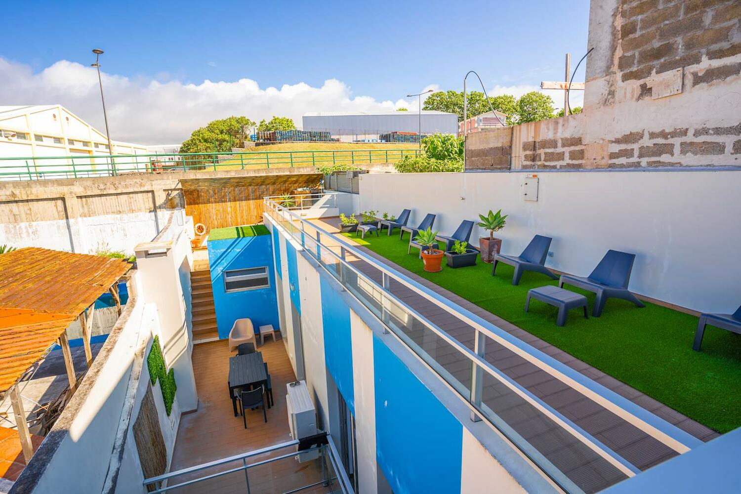 Hostel AzorAzul - Pool & Suite, Ponta Delgada