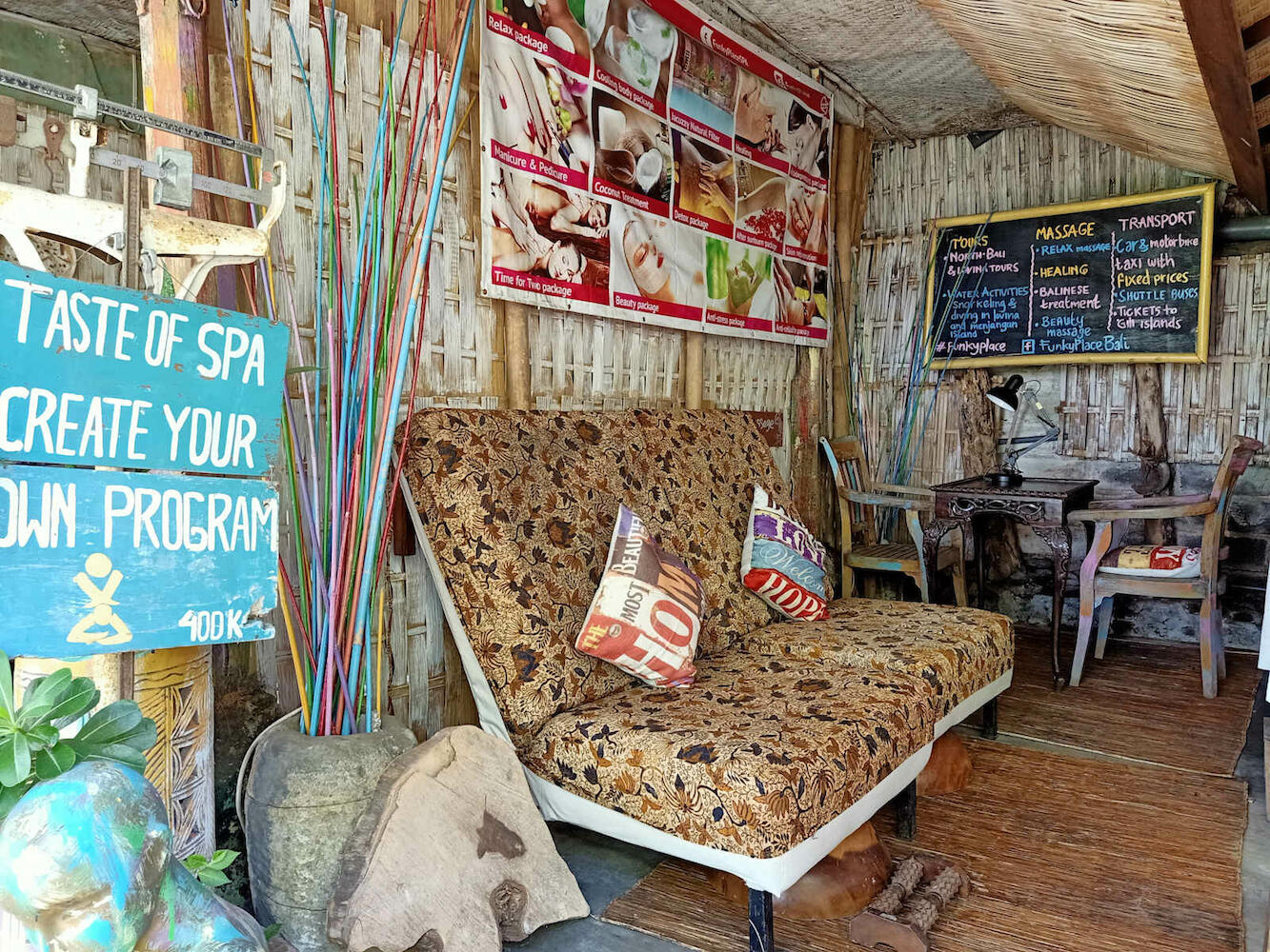 FunkyPlace, Lovina Beach