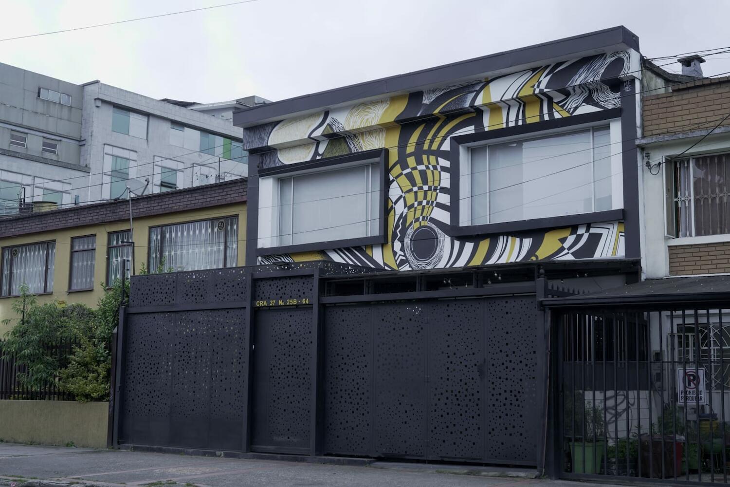 Next Door, Bogotá