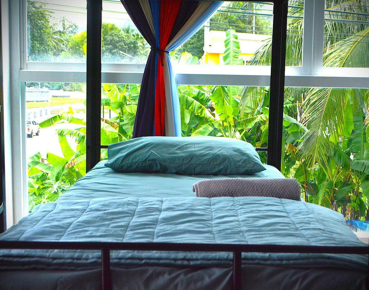 Burmese Corner, Khao Lak