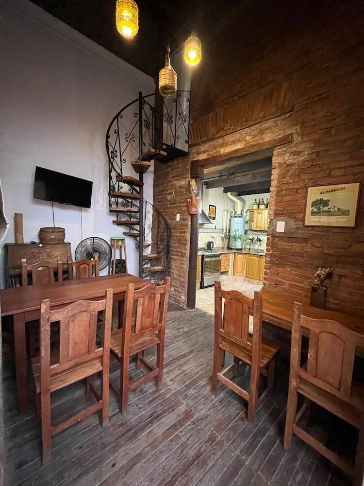 Punto Salta Hostel