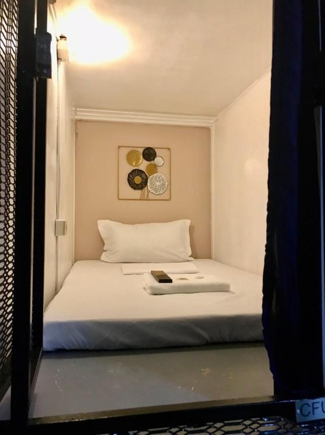 Budget Transient Capsule Room Mirasol Near Bgc
