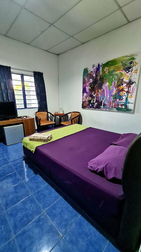 Rainbow Lodge Female Dorm