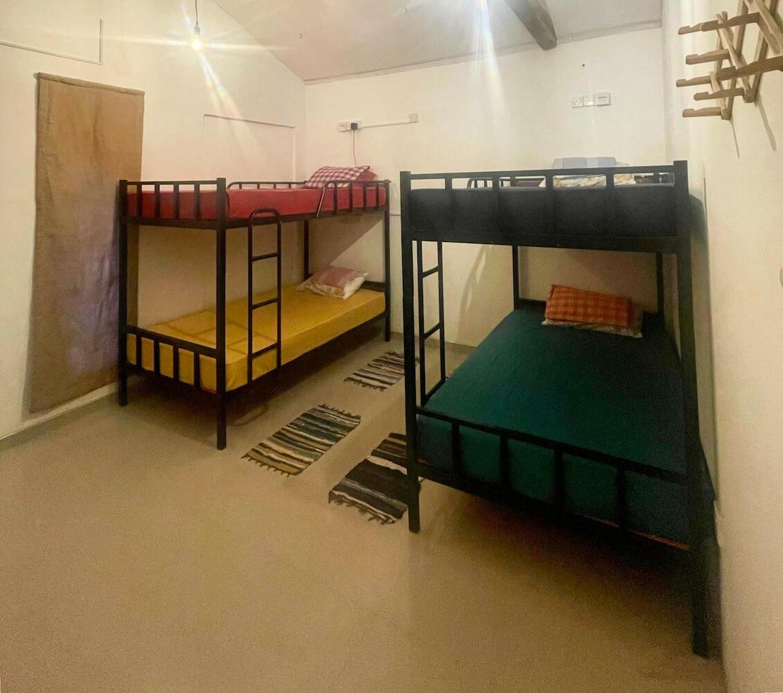 Chilli Croc Co-living, Hiriketiya