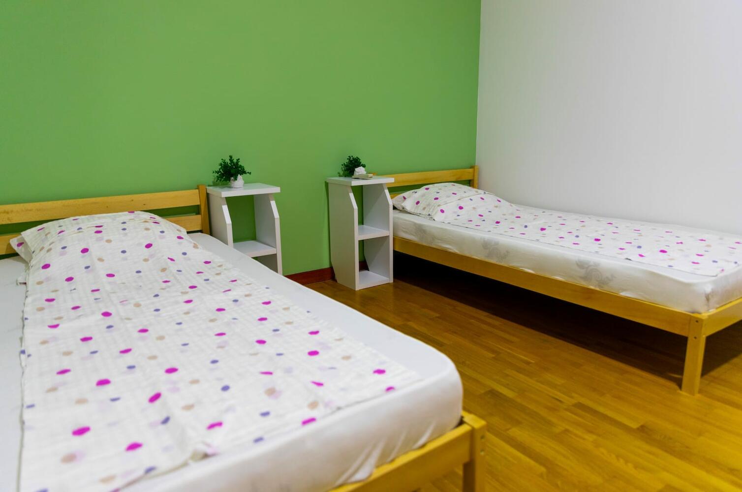 Alias Hostel, Pristina