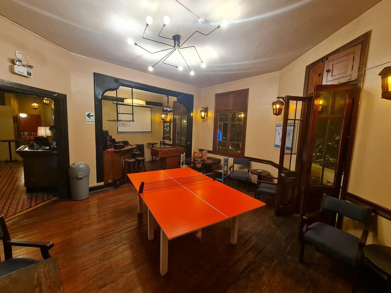 Flying Dog Hostels B&B, Lima