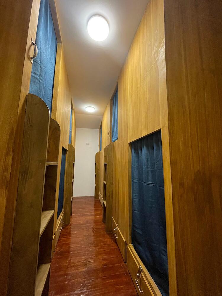 Moon Bar Hostel, Port Barton