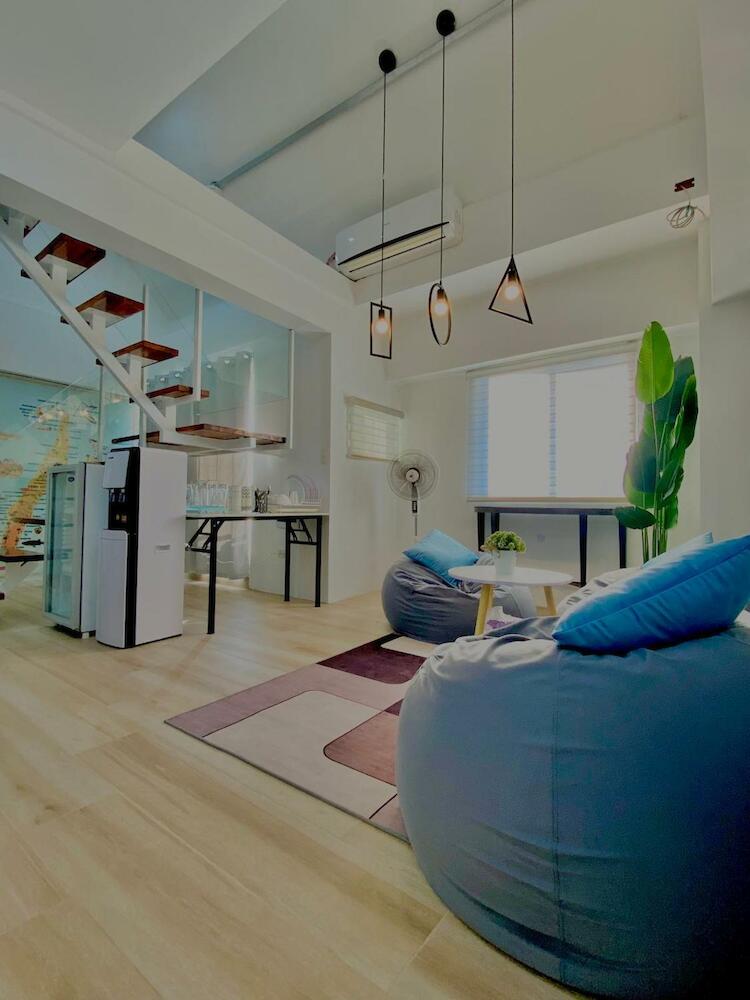 Otravel Hostel 4 minutes from Mactan Airport, Cebu City