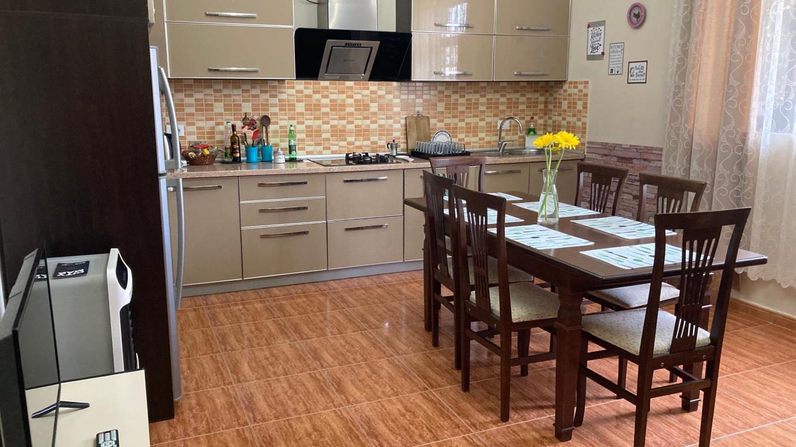 Blissful Hostel, Shkoder