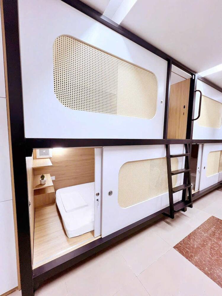 Hanoi Railway Capsule Hostel