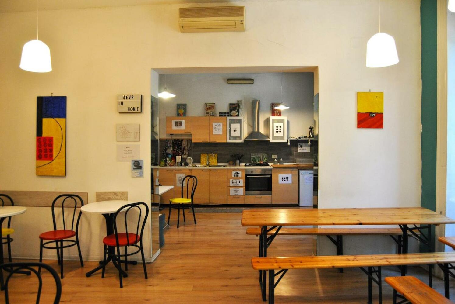 Balarm Hostel