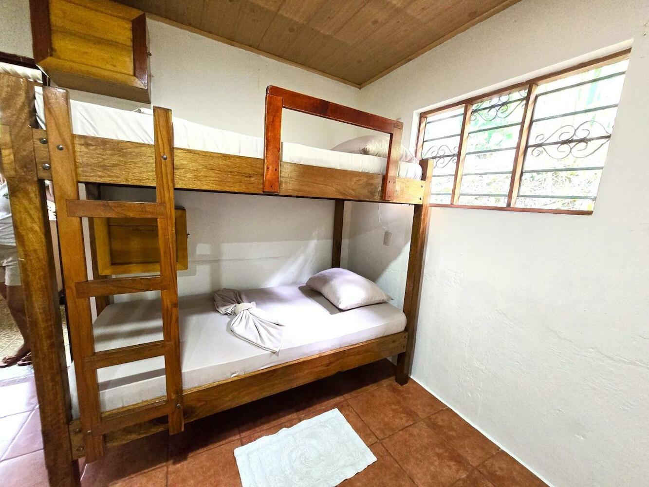 Martina's Place, Bahía Drake